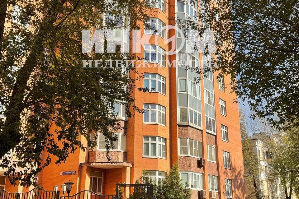 Сдаётся 7-комнатная квартира, 270 м²