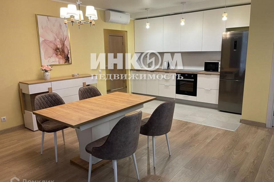 Сдаётся 3-комнатная квартира, 100 м²