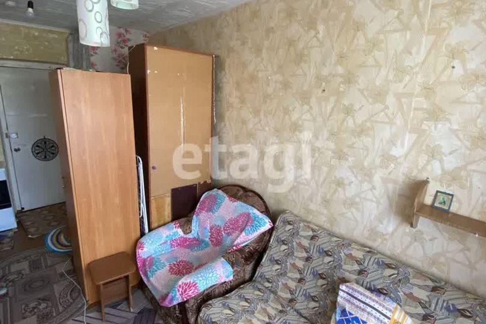 Продаётся комната в 1-комн. квартире, 15.8 м²