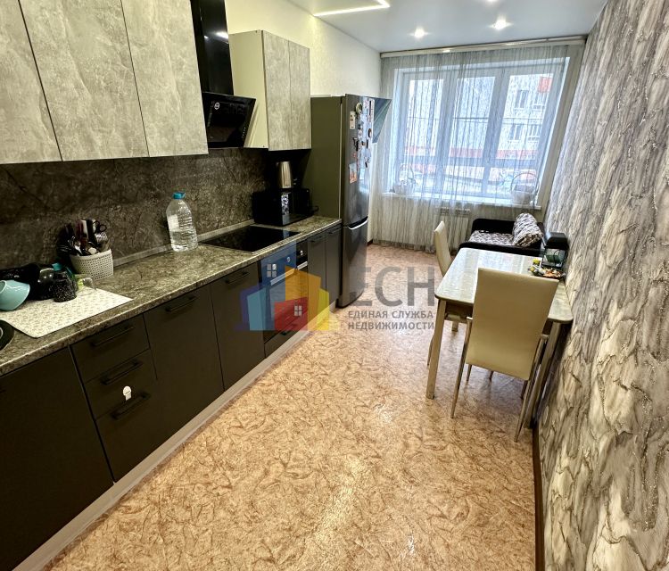 Продаётся 1-комнатная квартира, 37.6 м²