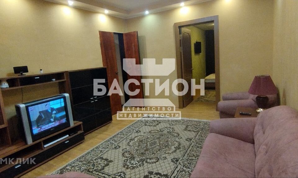 Продаётся 4-комнатная квартира, 90 м²