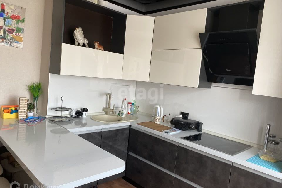 Продаётся 2-комнатная квартира, 58.7 м²