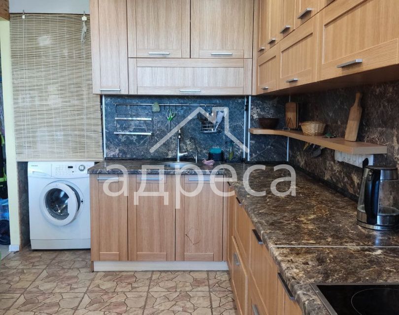 Продаётся 2-комнатная квартира, 66.4 м²
