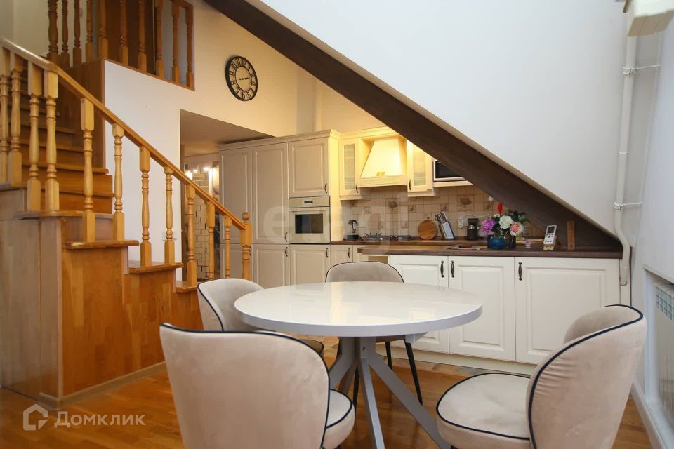 Сдаётся 3-комнатная квартира, 90.24 м²
