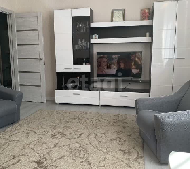 Продаётся 2-комнатная квартира, 60.5 м²