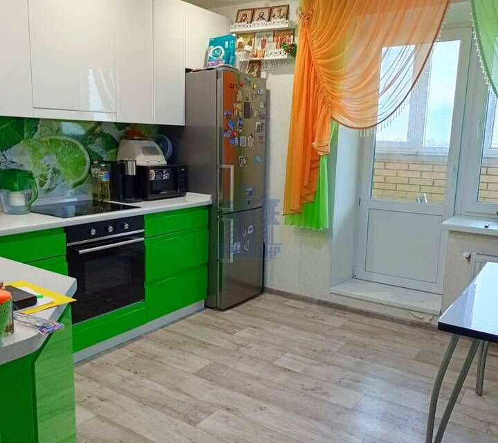 Продаётся 2-комнатная квартира, 71.2 м²
