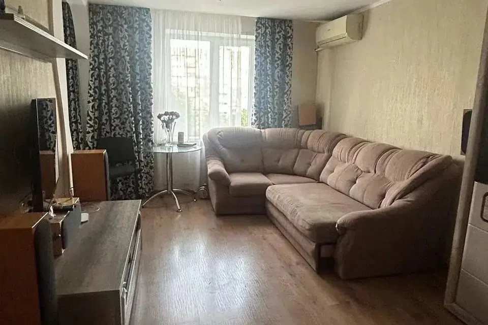 Продаётся 3-комнатная квартира, 63 м²