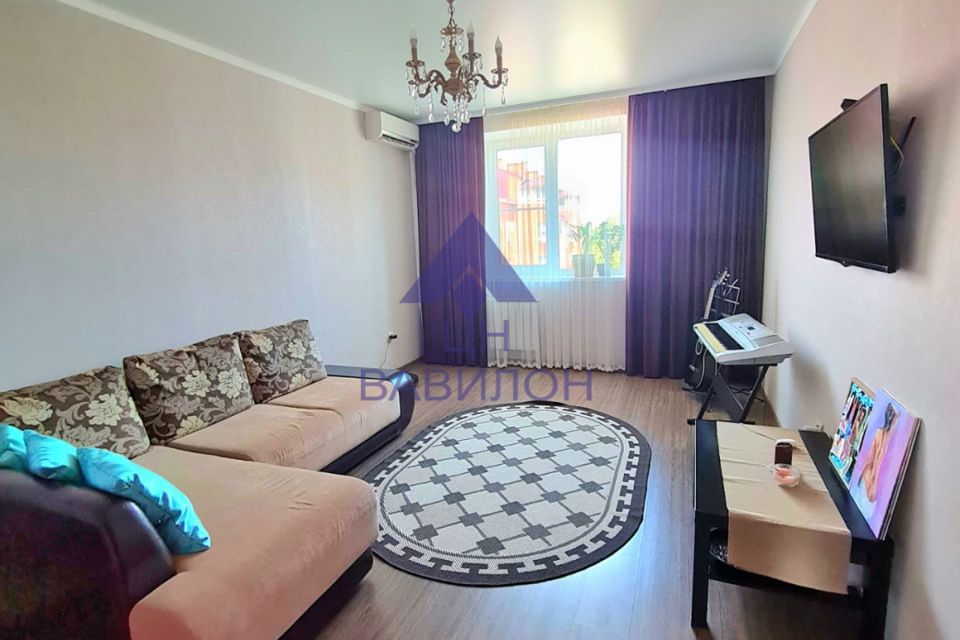 Сдаётся 2-комнатная квартира, 60.7 м²