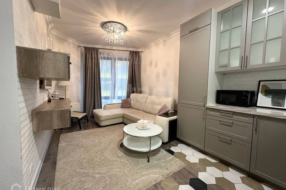 Сдаётся 1-комнатная квартира, 38 м²