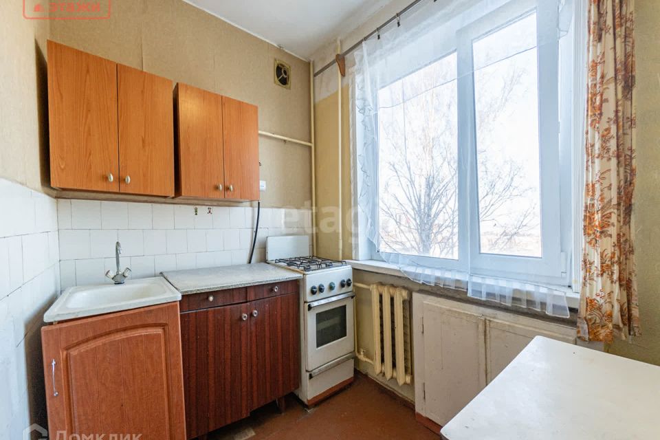 Продаётся 3-комнатная квартира, 49.7 м²
