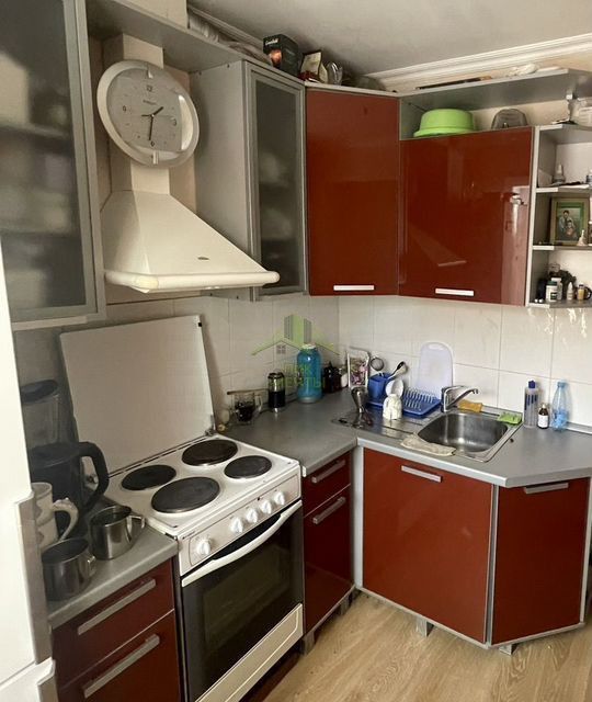 Продаётся 4-комнатная квартира, 58.2 м²
