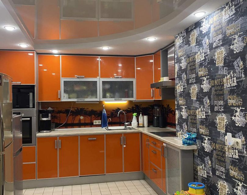 Продаётся 3-комнатная квартира, 90.8 м²