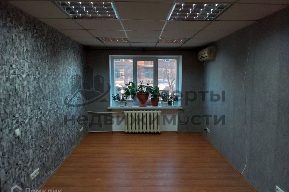 Продаётся 3-комнатная квартира, 43 м²