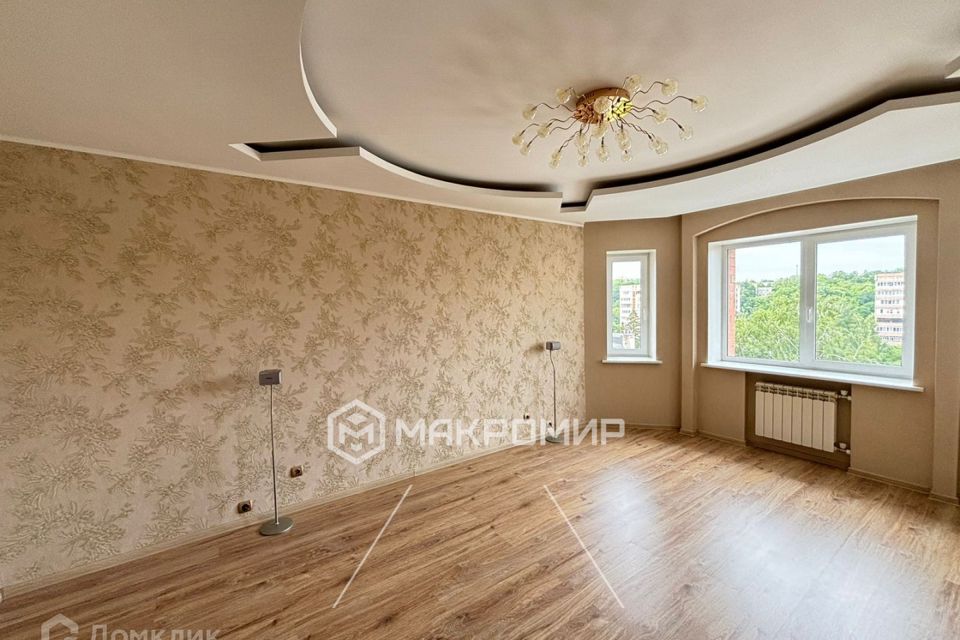 Продаётся 1-комнатная квартира, 58 м²