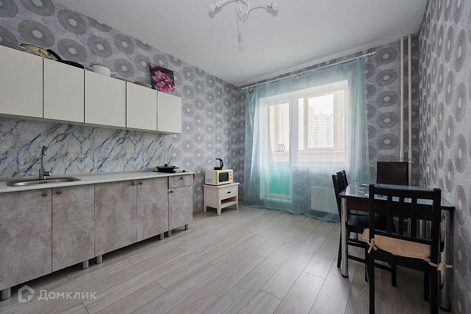 Продаётся 2-комнатная квартира, 62.8 м²