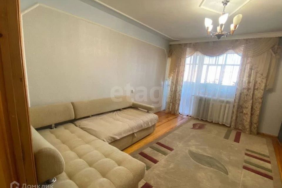 Продаётся 4-комнатная квартира, 92.6 м²