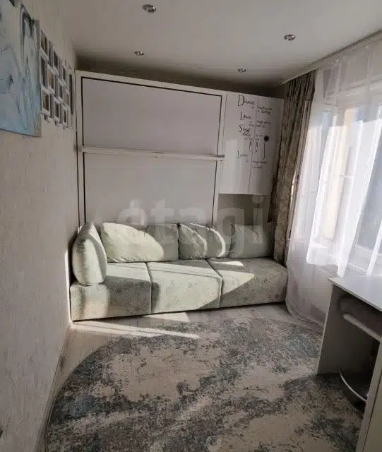 Продаётся 1-комнатная квартира, 40.5 м²