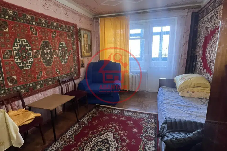 Продаётся 3-комнатная квартира, 63.8 м²