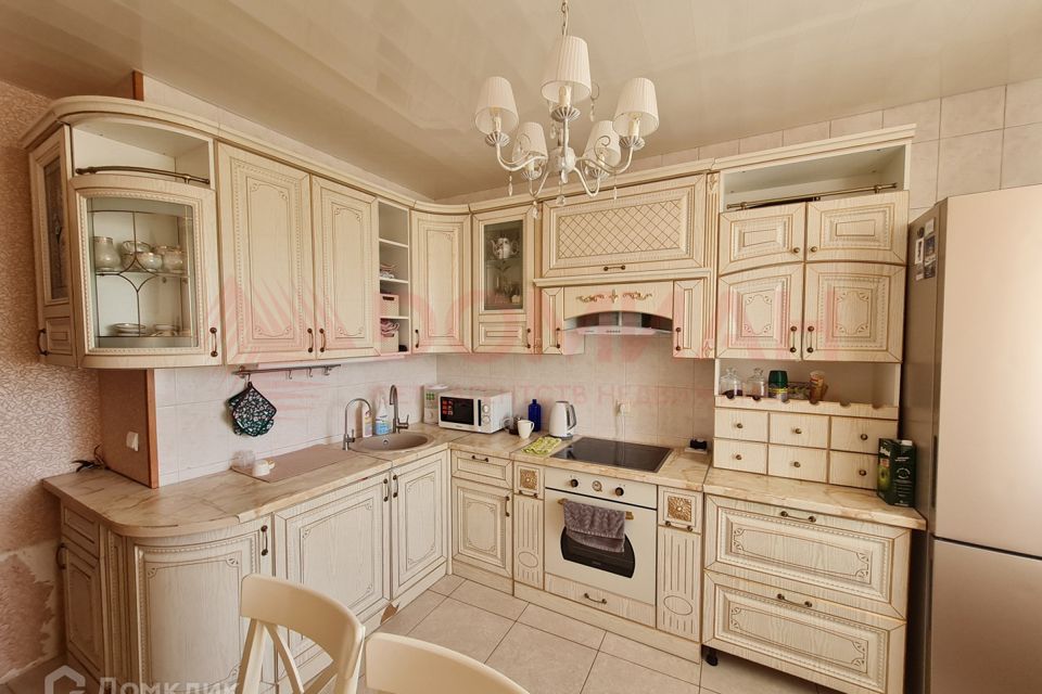 Продаётся 1-комнатная квартира, 41.9 м²