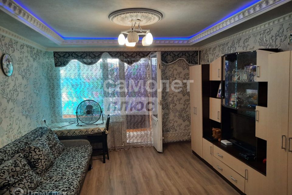 Продаётся 1-комнатная квартира, 38 м²