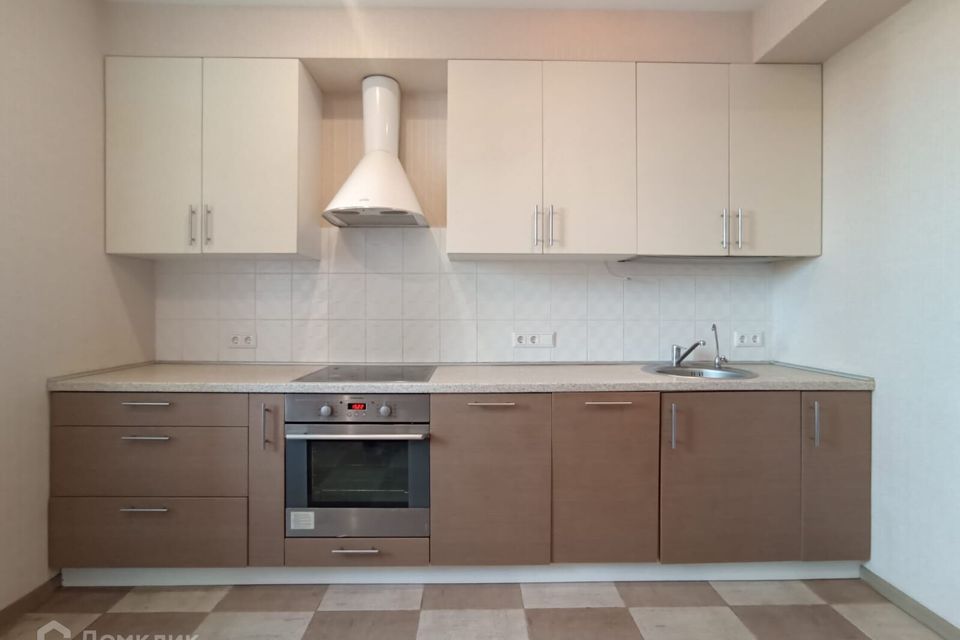 Сдаётся 2-комнатная квартира, 65 м²