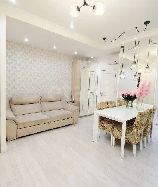 Продаётся 4-комнатная квартира, 88 м²