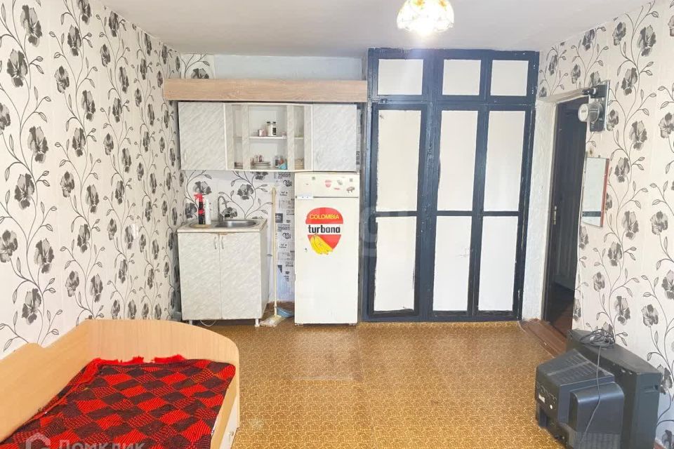 Продаётся комната в 1-комн. квартире, 18 м²