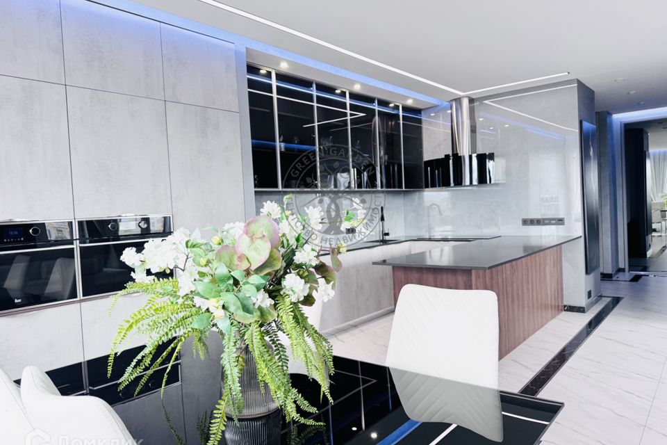 Продаётся 2-комнатная квартира, 69.3 м²