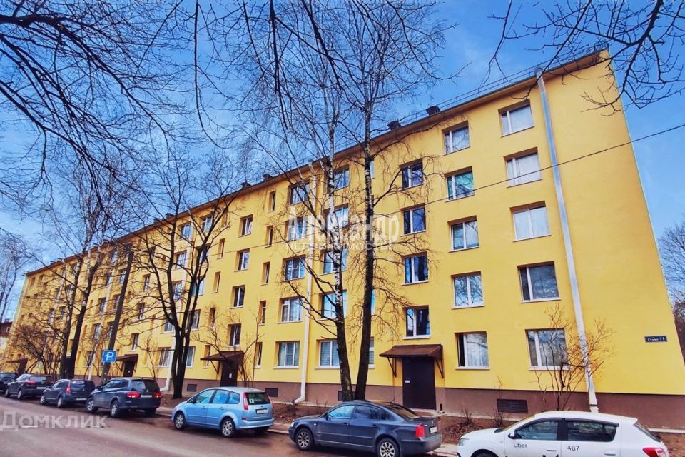 Продаётся 5-комнатная квартира, 65 м²