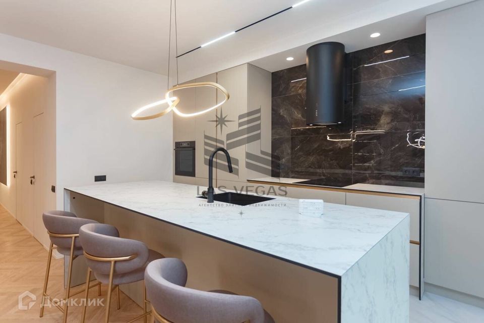 Сдаётся 3-комнатная квартира, 120 м²