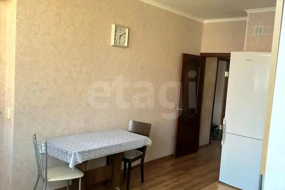 Продаётся 1-комнатная квартира, 47.8 м²
