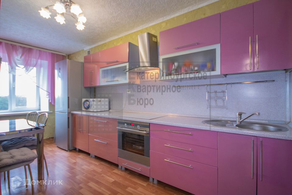 Продаётся 4-комнатная квартира, 72.6 м²