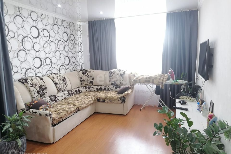 Продаётся 4-комнатная квартира, 69 м²