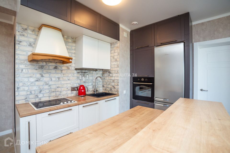 Продаётся 3-комнатная квартира, 69.4 м²