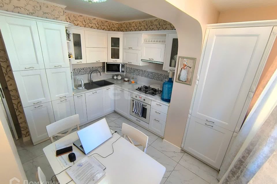 Продаётся 3-комнатная квартира, 71.2 м²