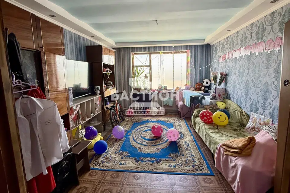 Продаётся 3-комнатная квартира, 70 м²
