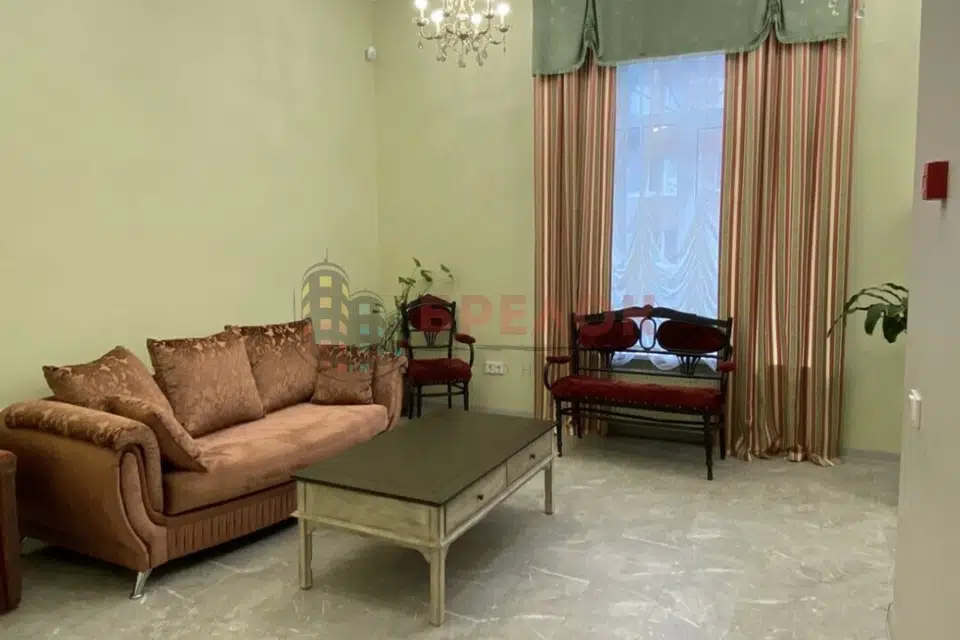 Продаётся 2-этажный дом, 250 м²