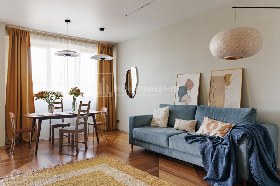 Продаётся 3-комнатная квартира, 123.2 м²