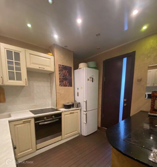 Продаётся 4-комнатная квартира, 62 м²