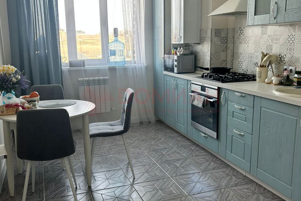 Продаётся 2-комнатная квартира, 65 м²