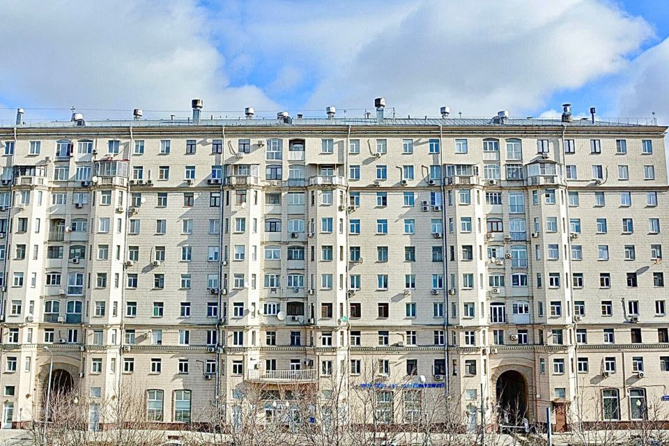 Продаётся 2-комнатная квартира, 58.7 м²
