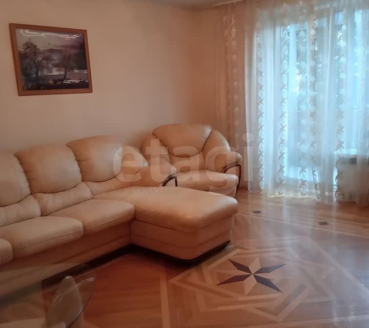 Сдаётся 2-комнатная квартира, 68 м²