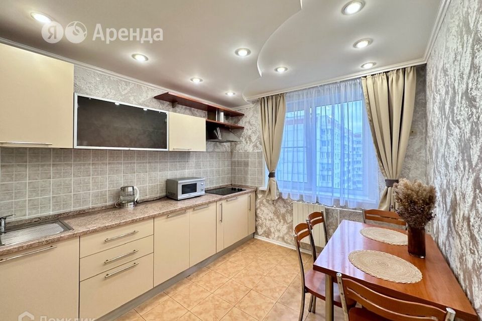 Сдаётся 2-комнатная квартира, 53 м²