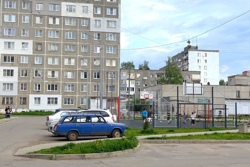 Продаётся 4-комнатная квартира, 76 м²