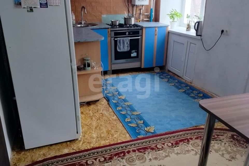 Продаётся 3-комнатная квартира, 61.9 м²
