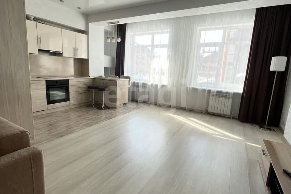 Сдаётся 2-комнатная квартира, 61 м²