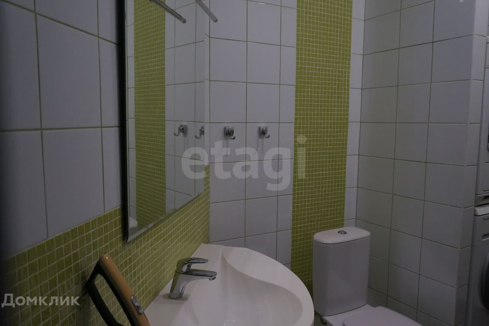 Продаётся 4-комнатная квартира, 115 м²