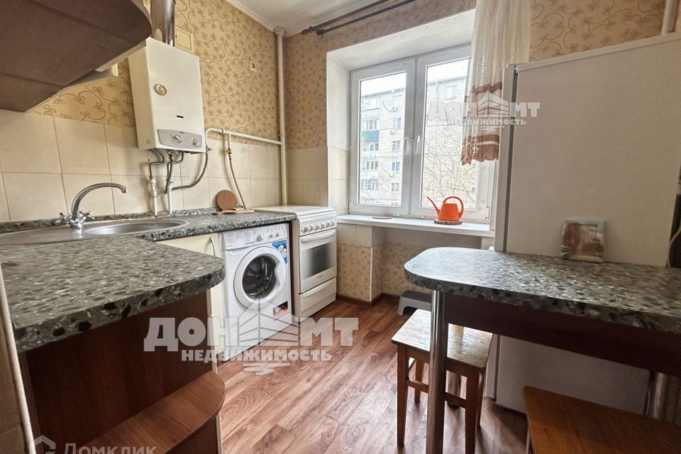 Продаётся 3-комнатная квартира, 59.5 м²