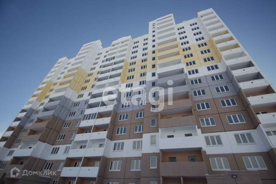 Продаётся 1-комнатная квартира, 42 м²