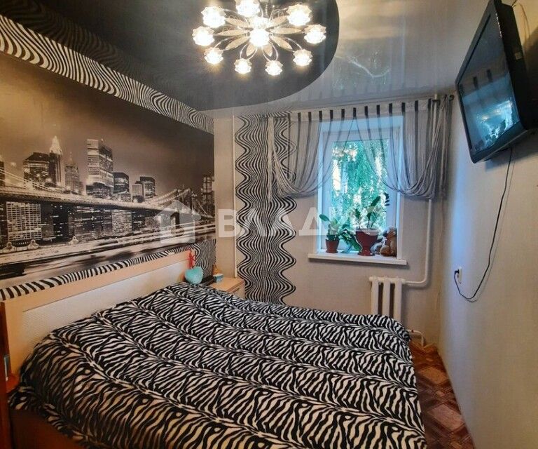 Продаётся 4-комнатная квартира, 72.3 м²